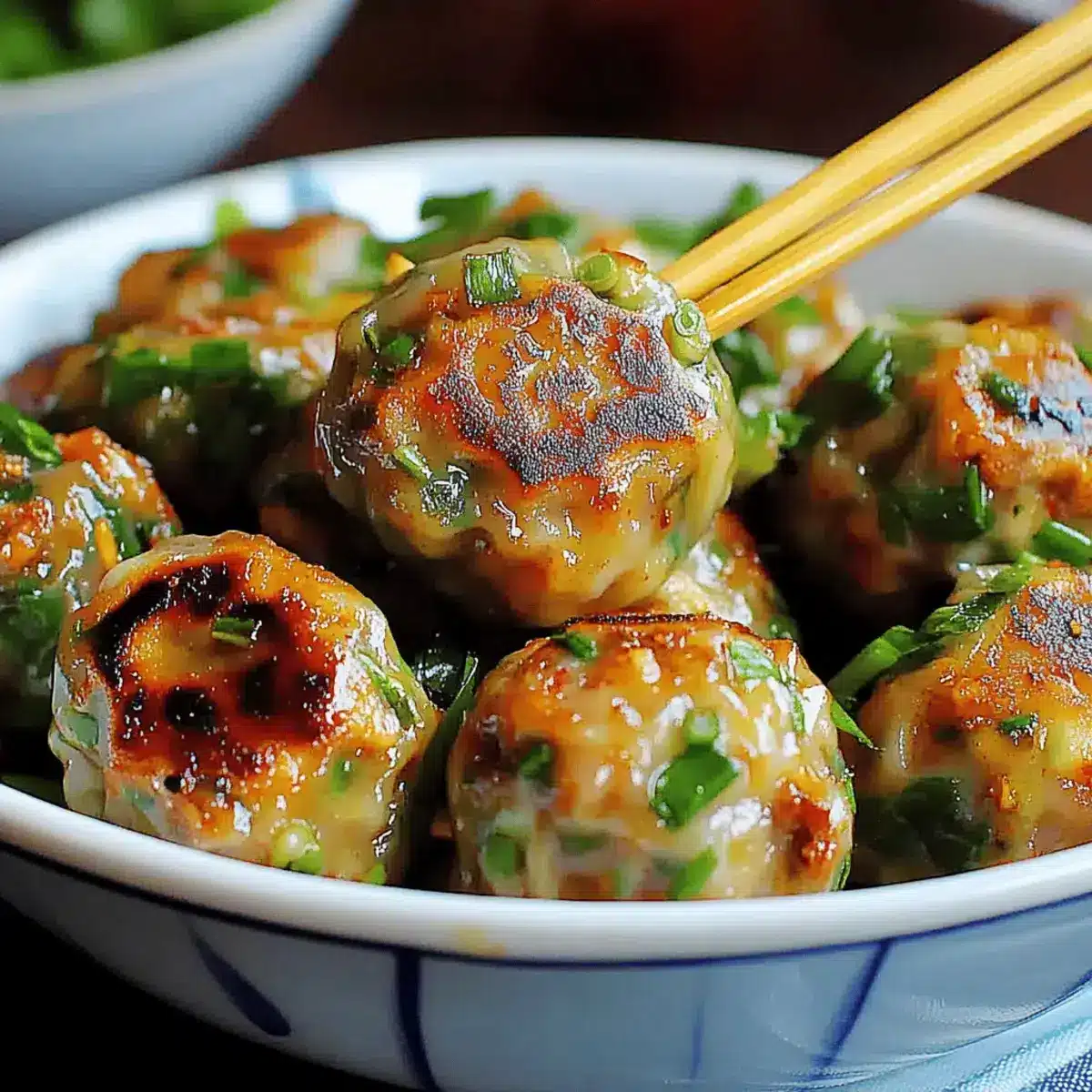 Boulettes épicées Thaï : Un Délice Saignant d'Aromates ! 2 boulettes épicées thaï