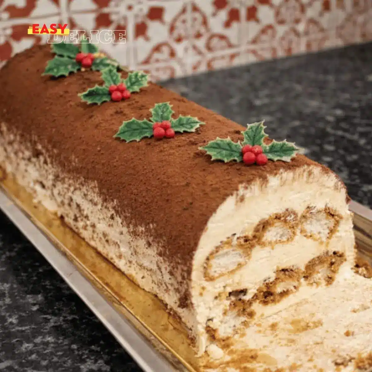 La Meilleure Bûche de Noël Façon Tiramisu – Guide Complet 2 bûche de Noël tiramisu