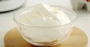 Crème au Beurre Meringue Italienne : La Garniture Légère et Aérienne