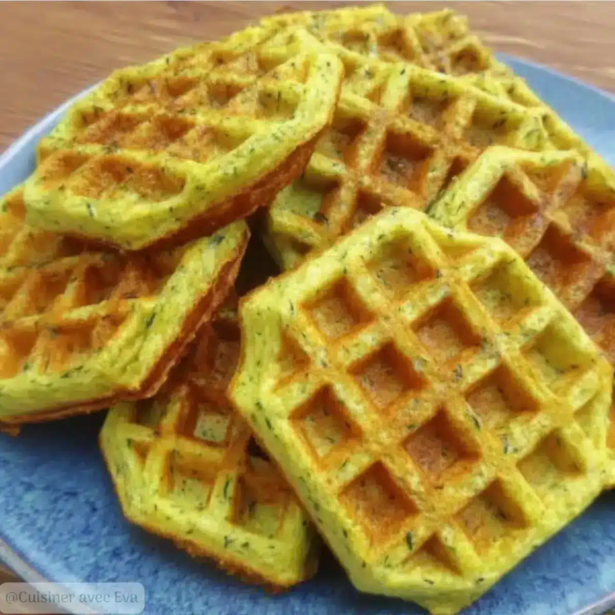 Gaufres à la Courgette : Découvrez cette recette délicieuse ! - 2 gaufres à la courgette