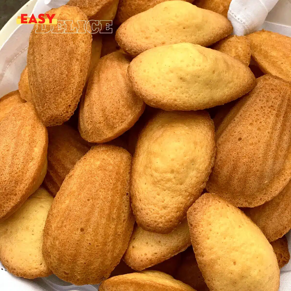 Madeleines Maison au Air Fryer : Une Recette Moelleuse et Légère 2 madeleines maison Air Fryer