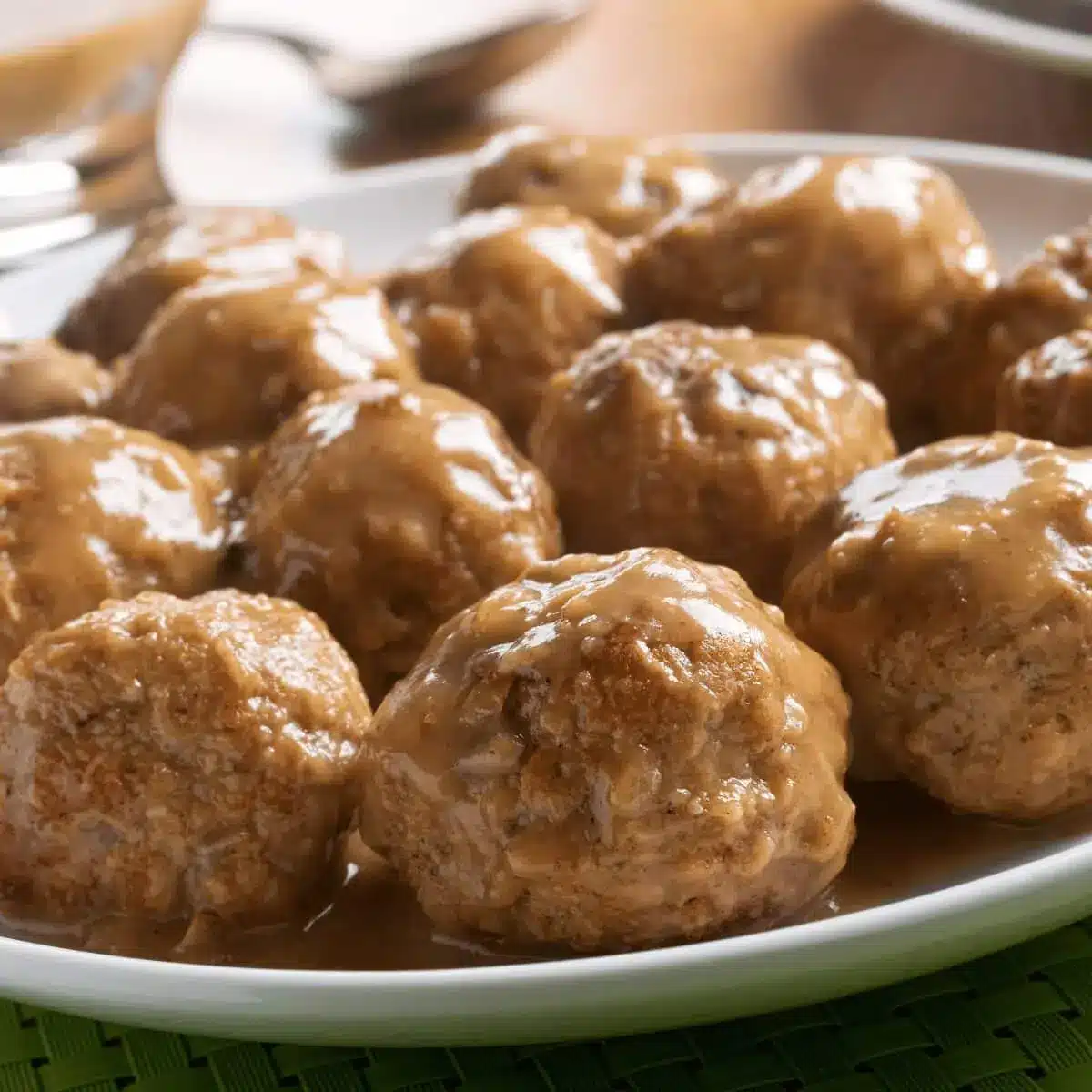 Boulettes Suédoises Authentiques : Une Recette Traditionnelle et Savoureuse 2 recette boulettes suédoises