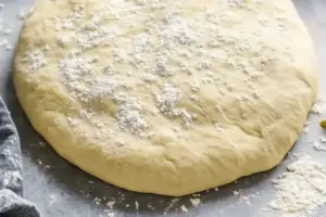Recette Facile et Rapide de Pâte à Pizza Maison