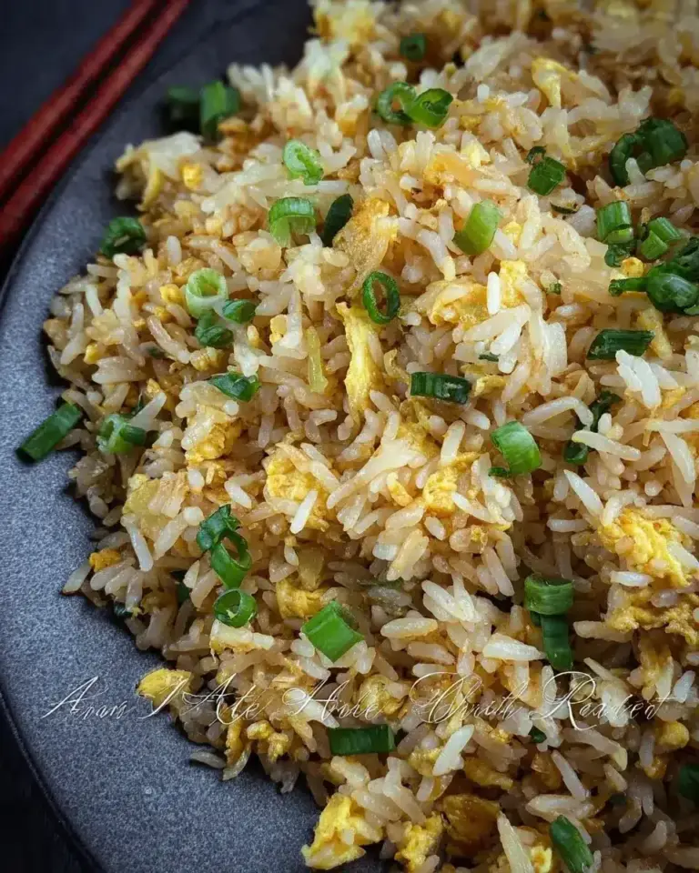 Recette du riz frit aux œufs de la cuisine chinoise