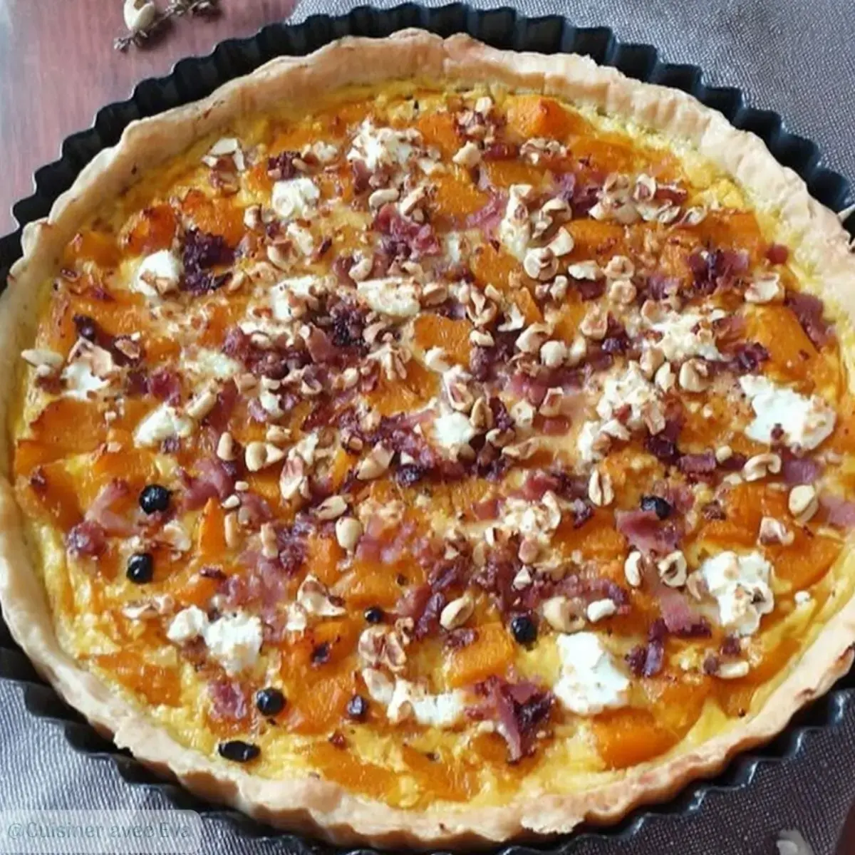 Tarte d’automne à la courge butternut, chèvre, lardons et noisettes - 2 tarte butternut chèvre noisettes