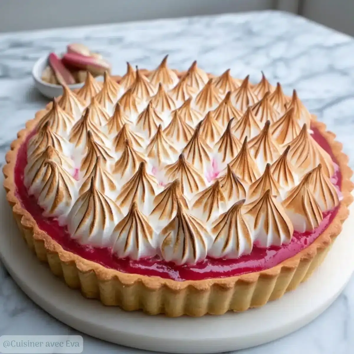 Tarte rhubarbe meringuée : recette gourmande et croustillante - 2 tarte rhubarbe meringuée